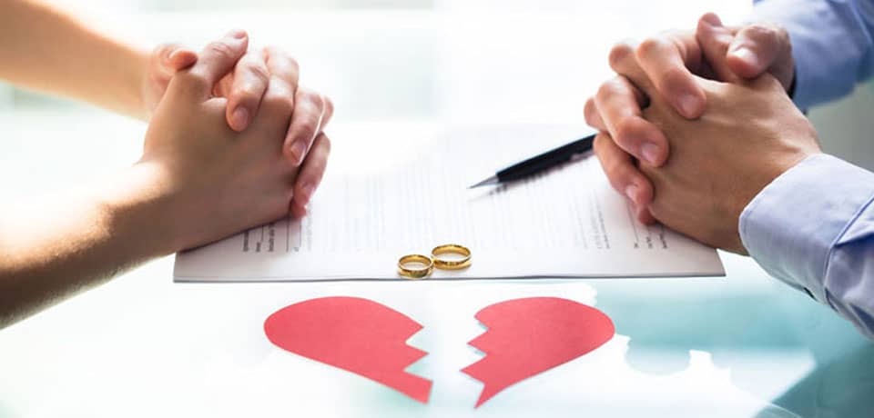 اشتباهاتی که به طلاق منجر می شود(راهکارها)
